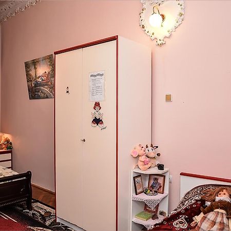 Vip-Apartments Angel Palas Черновцы Экстерьер фото